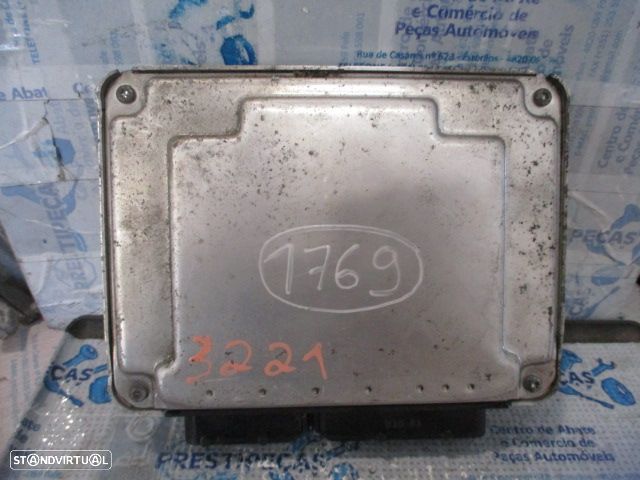 Centralina 0281013081 038906019NR SKODA FABIA 2 2007 1.4I 85CV 5P AMARELO BOSCH - 2