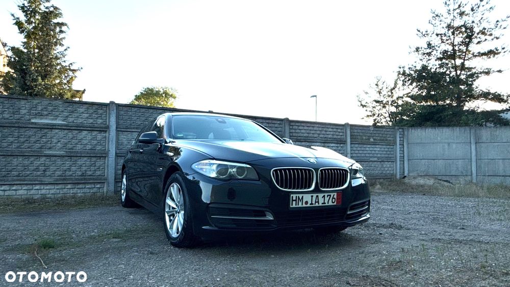 BMW Seria 5 520d - 25