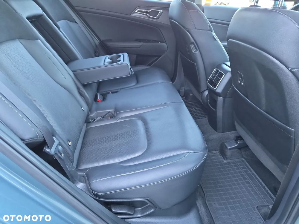 Kia Sportage 1.6 T-GDI HEV Business Line 4WD - 31