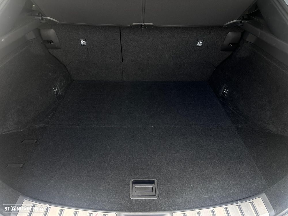 Lexus RZ 300e Premium - 11