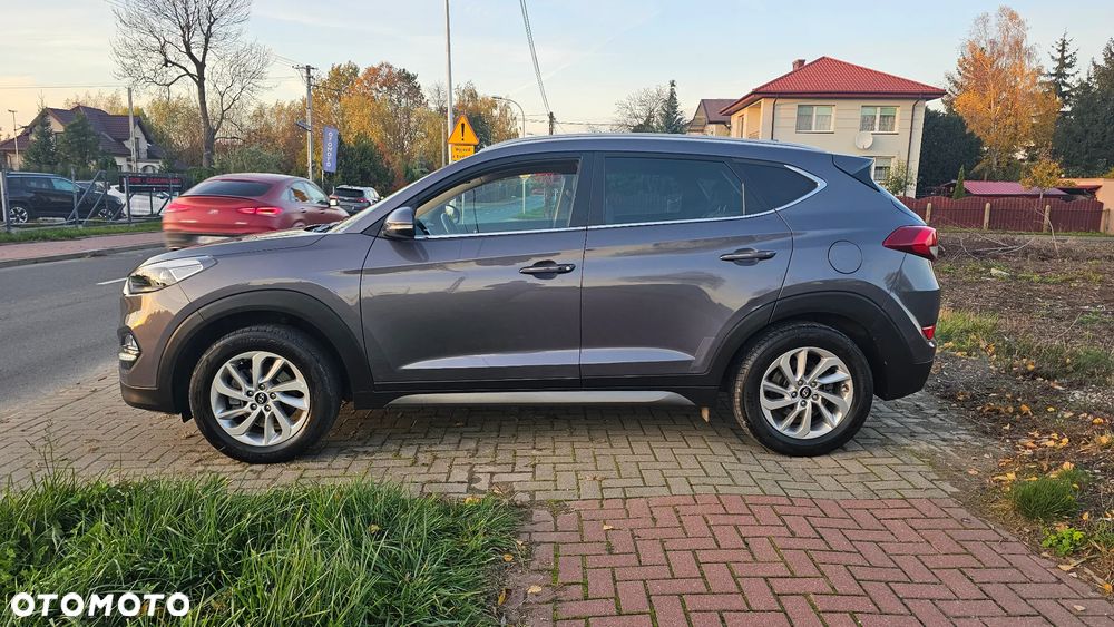 Hyundai Tucson blue 1.6 GDi 2WD Navi - 10