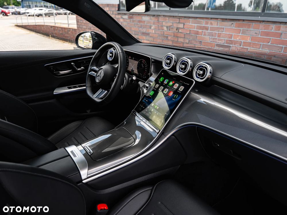 Mercedes-Benz GLC 300 e 4Matic 9G-TRONIC AMG Line - 25