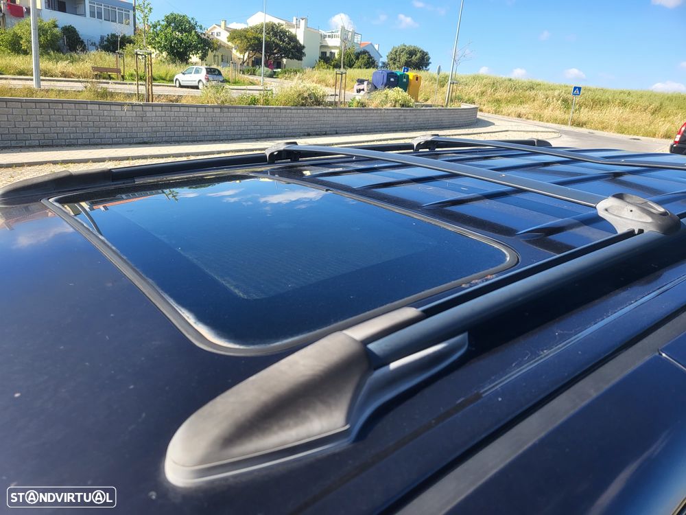 Kia Carnival 2.9 CRDi EX Top - 25