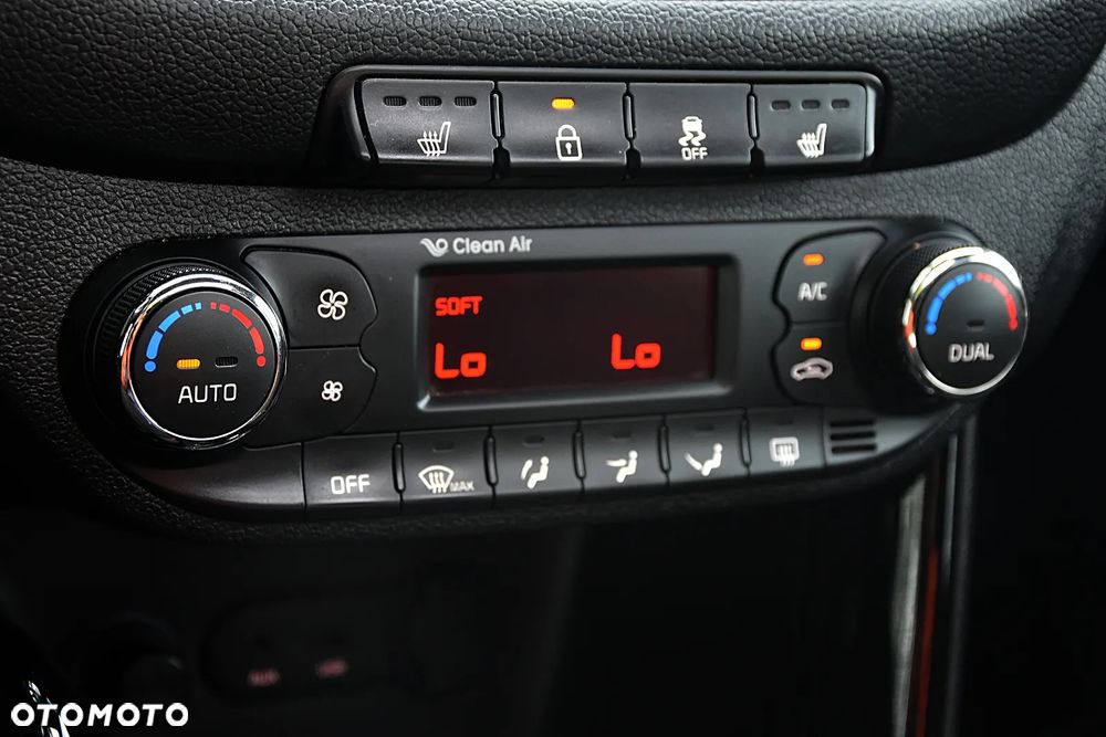 Kia Ceed 1.6 GDI Business Line - 20