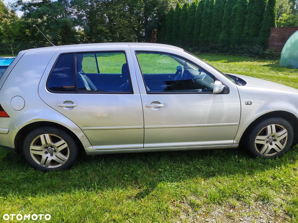 Volkswagen Golf - 4