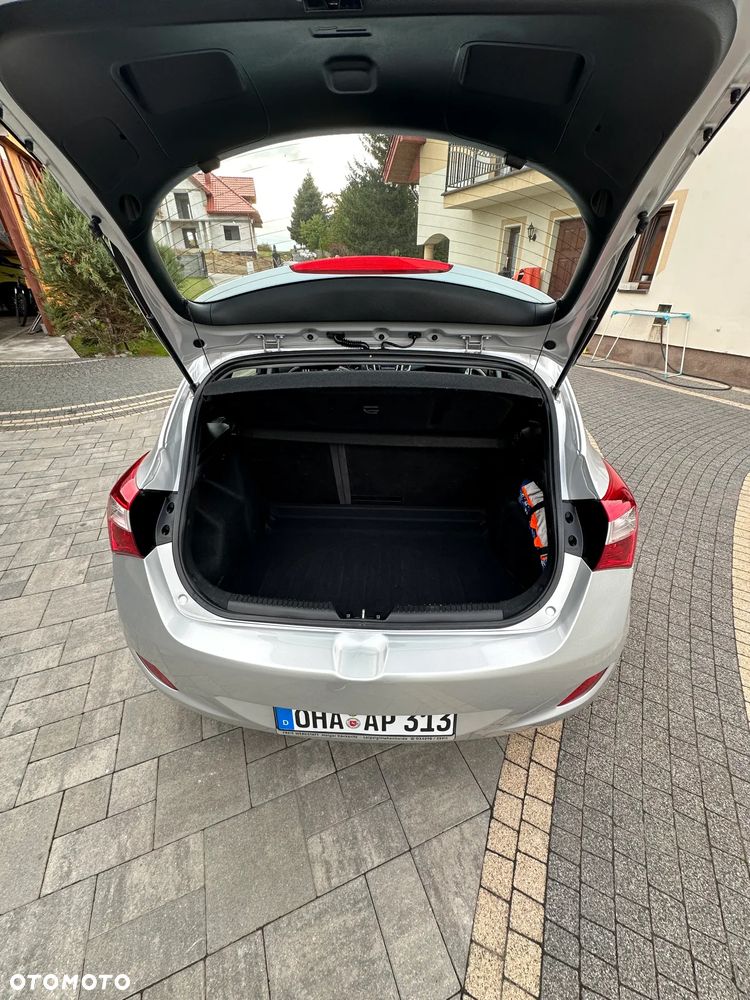 Hyundai i30 1.4 Classic - 9