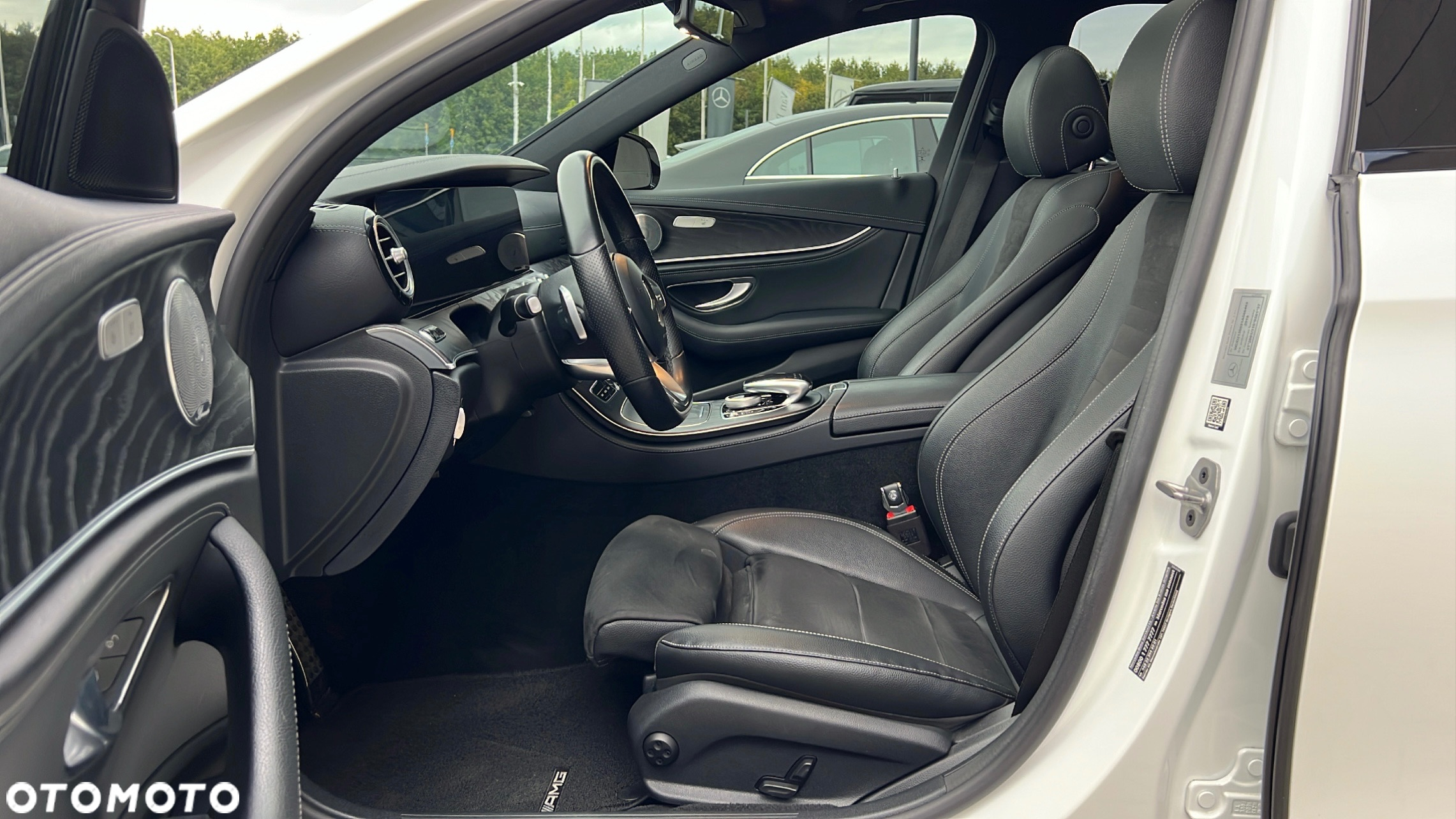 Mercedes-Benz Klasa E 220 d 4-Matic 9G-TRONIC - 12