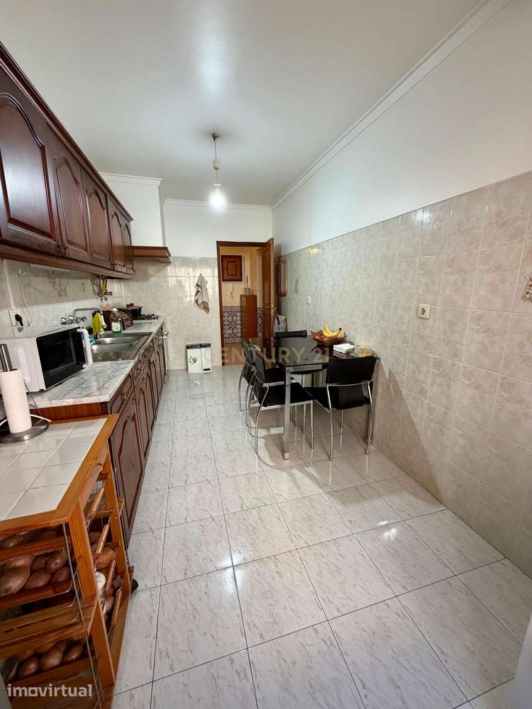Apartamento T2 com Garagem e arrecadação | Cacém | Sintra - Grande imagem: 2/24