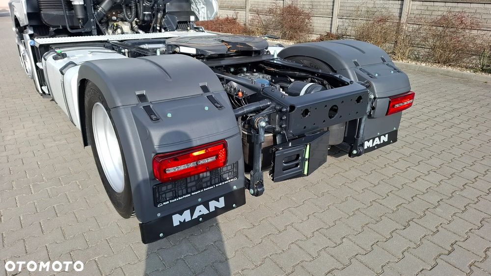 MAN TGX 18.510 / RETARDER / LOW DECK / MEGA / KLIMA POSTOJOWA / NA GWARANCJI 2027 - 16