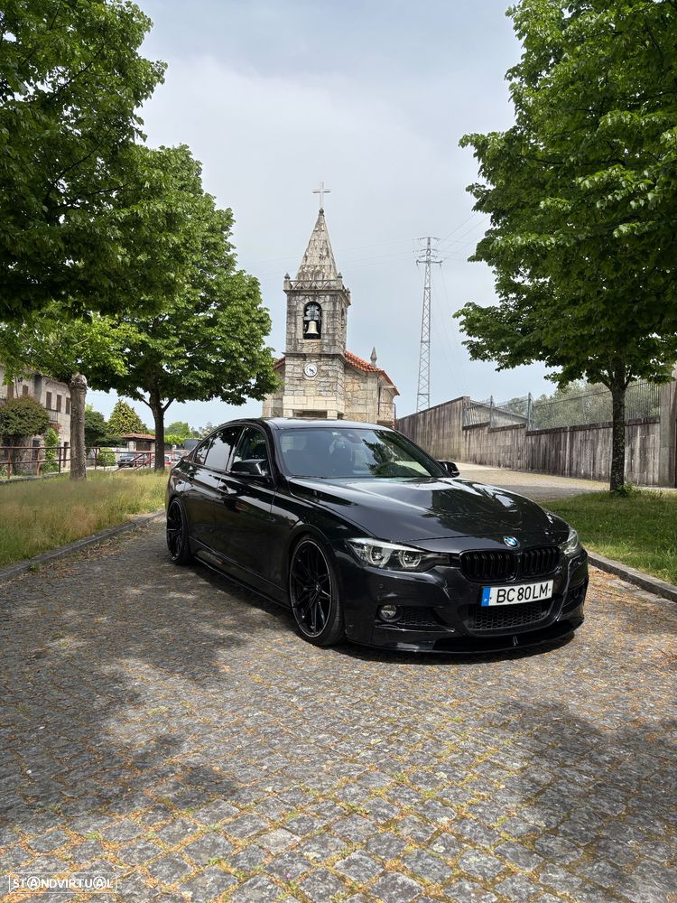 BMW 330 i Pack M Auto - 1