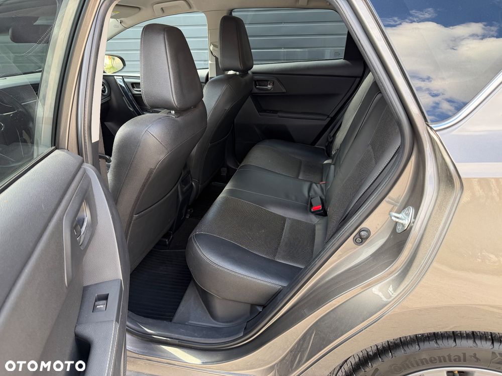 Toyota Auris Hybrid 135 Prestige - 21