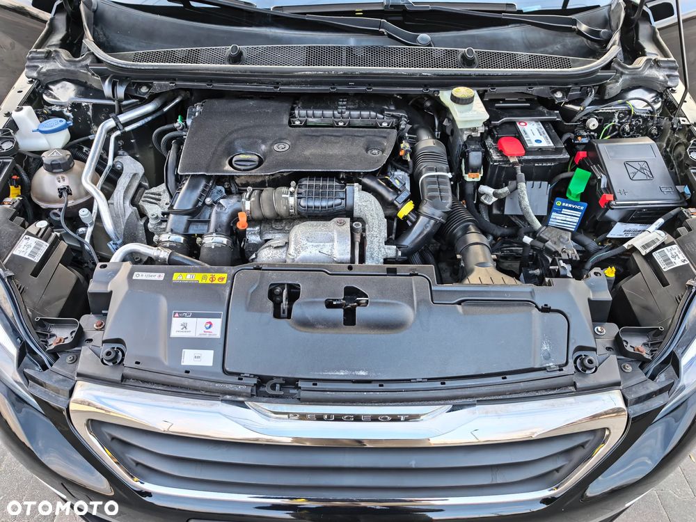 Peugeot 308 1.6 BlueHDi Allure S&S - 22