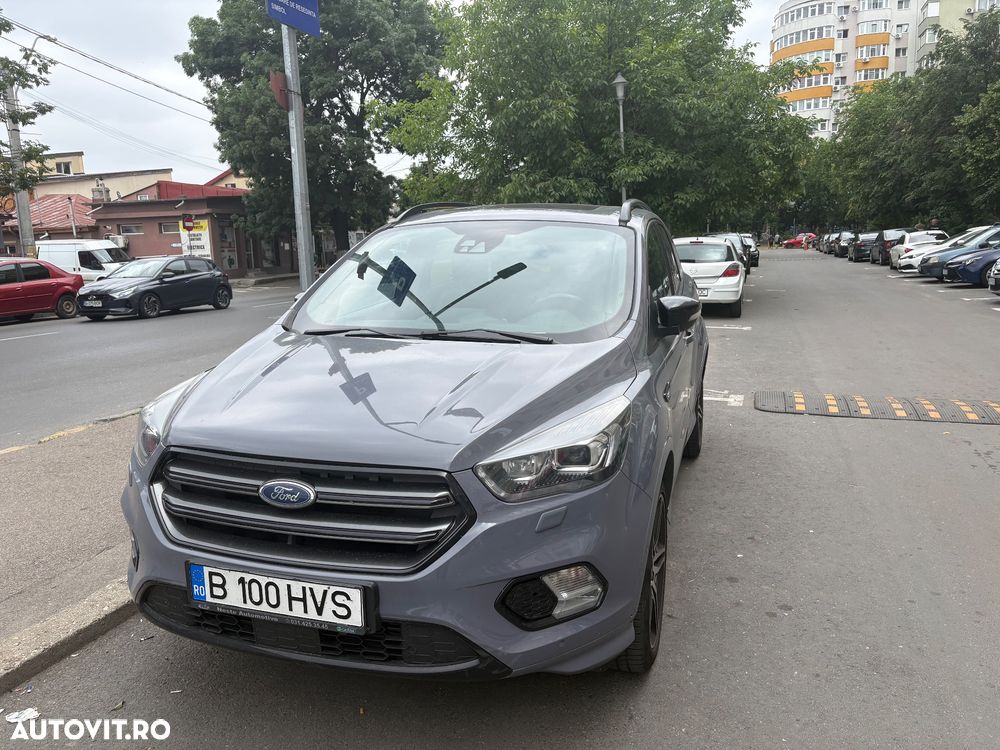Ford Kuga - 2