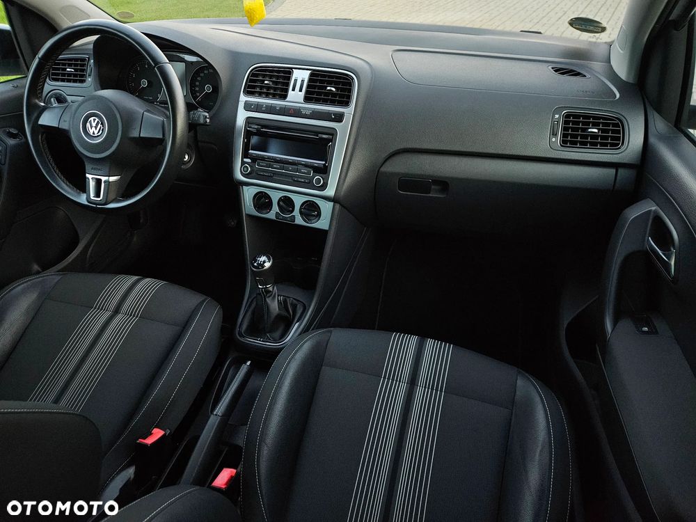 Volkswagen Polo 1.2 TSI MATCH - 18