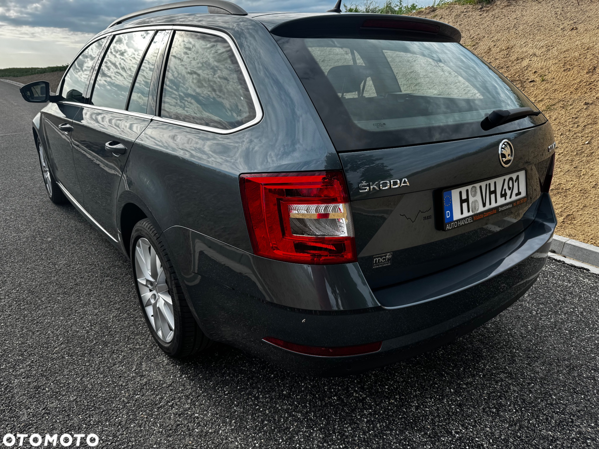 Skoda Octavia Combi 2.0 TDI Style - 8