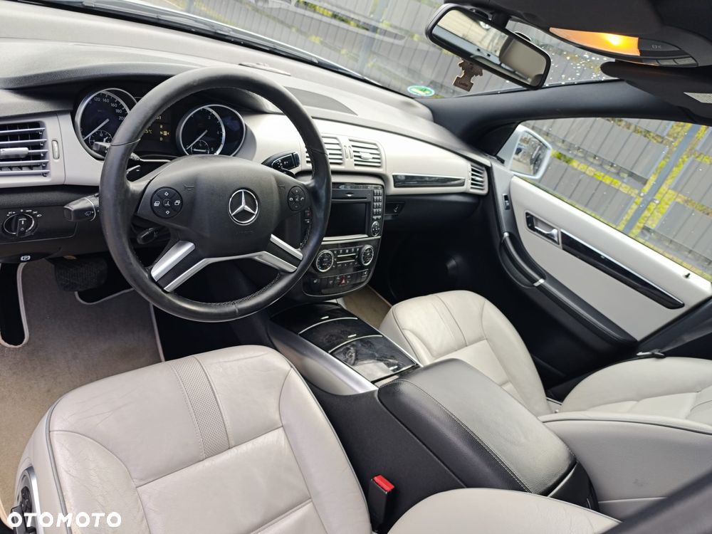 Mercedes-Benz Klasa R 350 CDI 4-Matic - 37