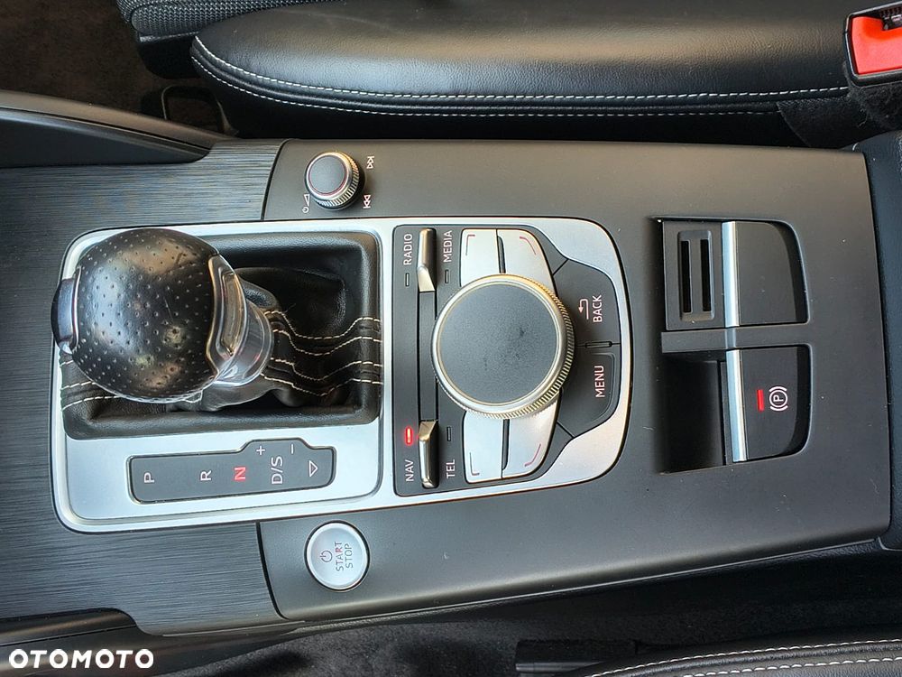 Audi A3 Sportback 1.4 TFSI e-tron S line Sportpaket - 34