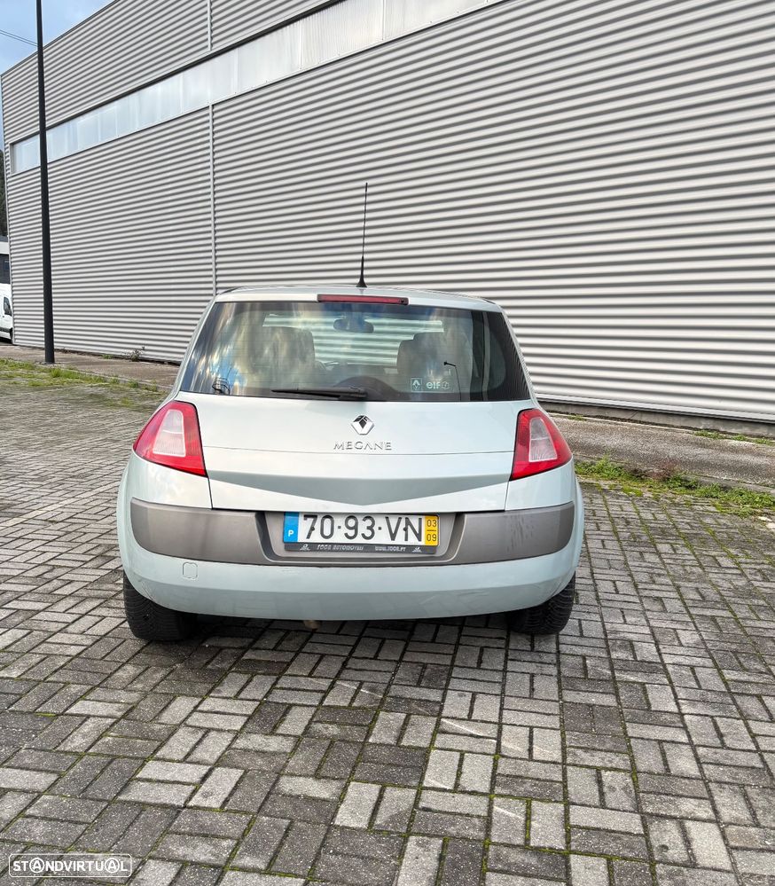 Renault Mégane 1.4 Privilège - 4