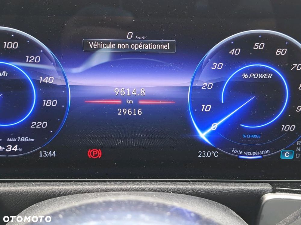 Mercedes-Benz EQB - 6