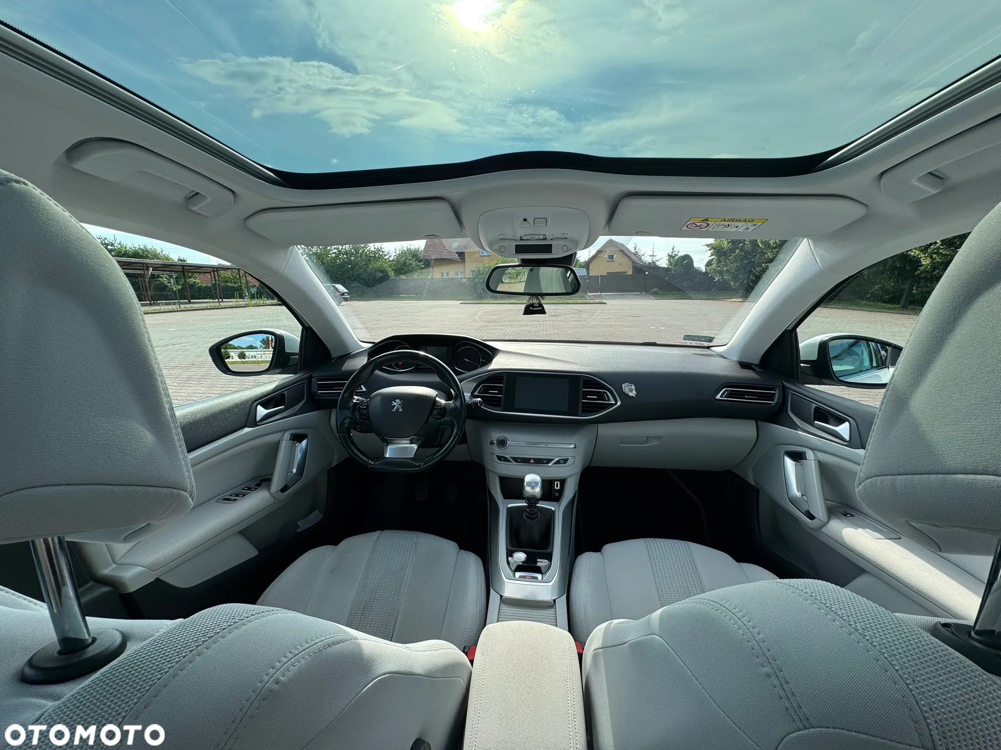 Peugeot 308 - 24