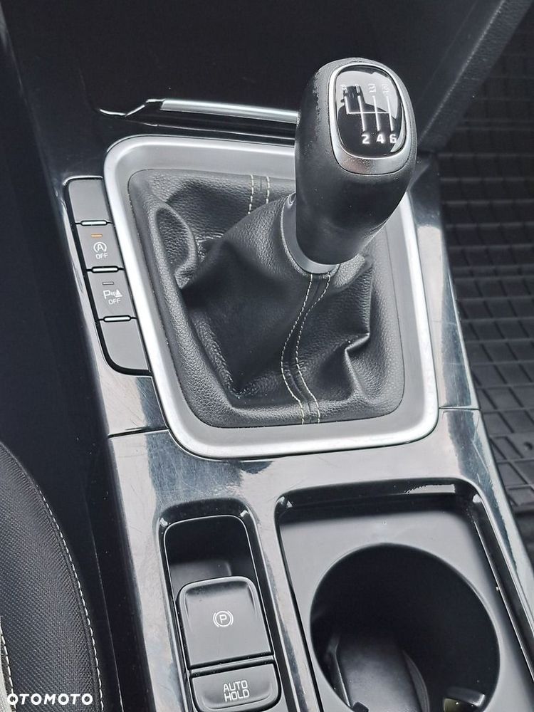 Kia ProCeed 1.5 T-GDI GT Line - 20