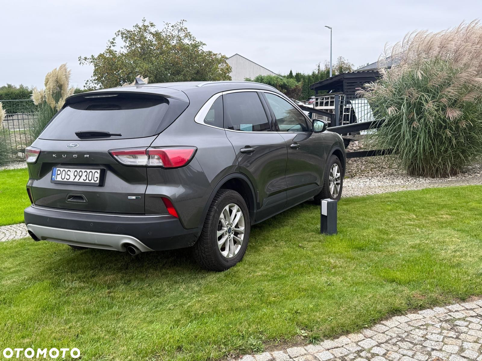 Ford Kuga 2.0 EcoBlue Hybrid TITANIUM - 3