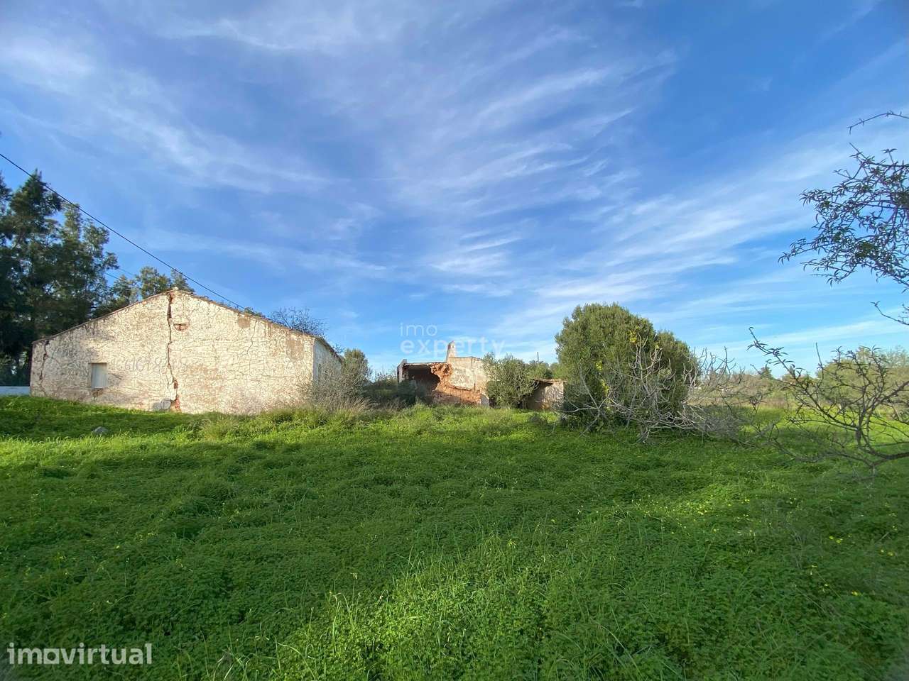 Terreno de 16.152 m² com ruínas de 150 m² em Alvisquer, Cumeada, Tavir - Grande imagem: 2/19