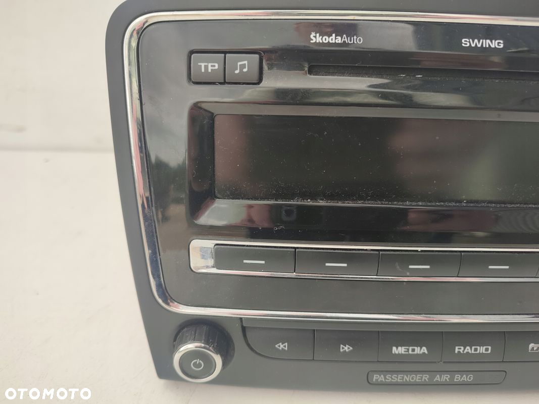 Radio fabryczne SKODA SUPERB II 3T0035186 - 2