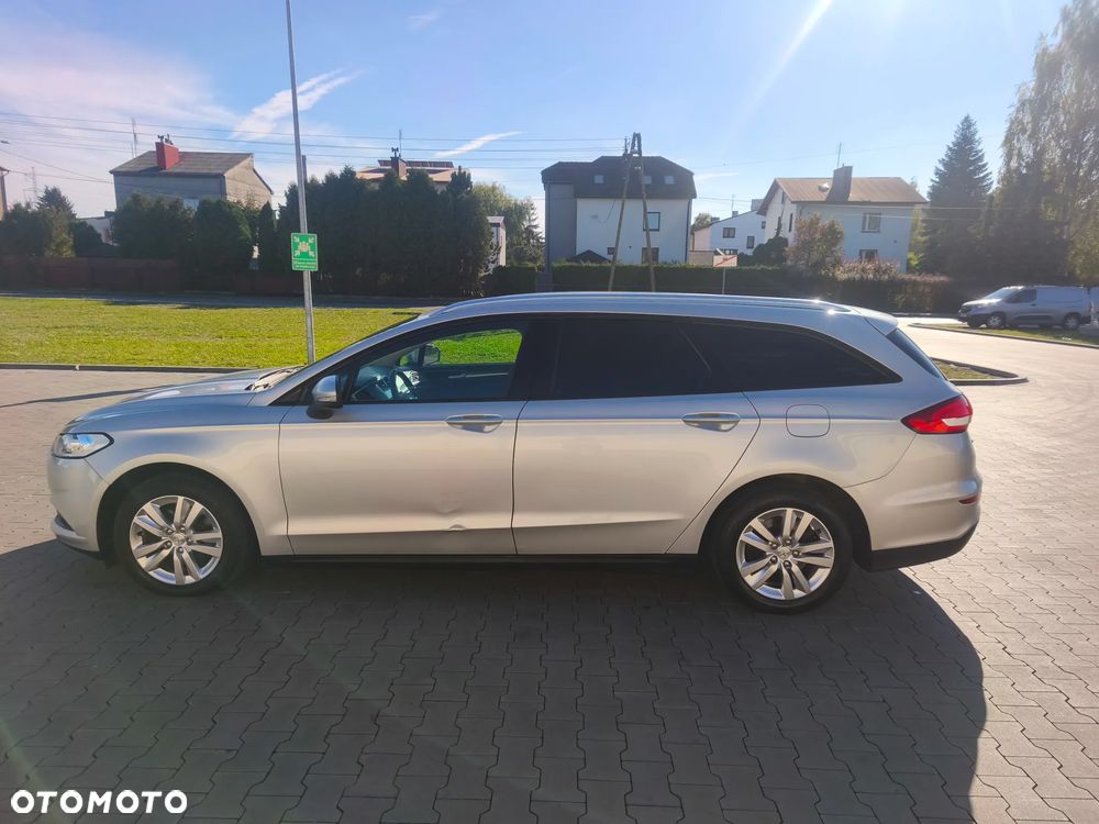 Ford Mondeo - 8