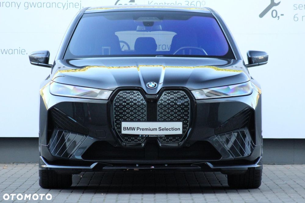 BMW iX - 10