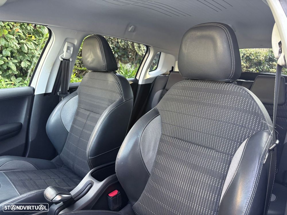 Peugeot 2008 1.2 PureTech Allure - 30