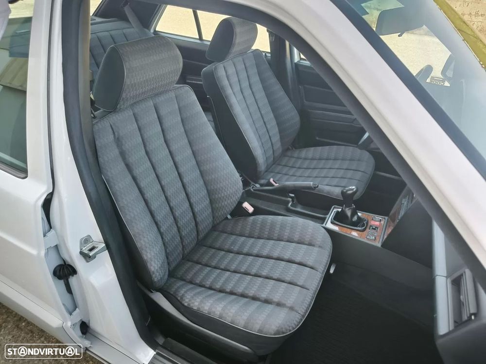 Mercedes-Benz W201 (1982-1993) 190 E 1.8 - 23