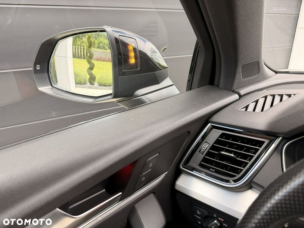 Audi Q5 55 TFSIe quattro S tronic S line - 13