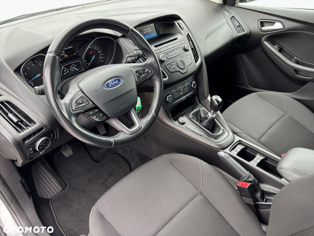 Ford Focus - 13