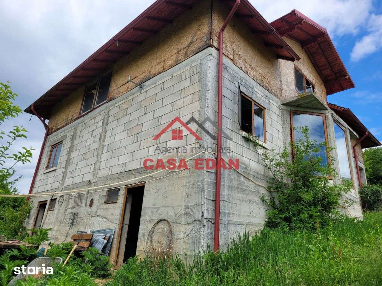 Casa 2010 in Scorteni 7 camere teren 1222mp 62.000e - Imagine principală: 4/20