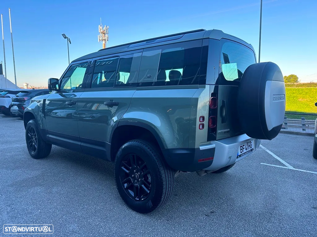 Land Rover Defender 110 D240 S - 43