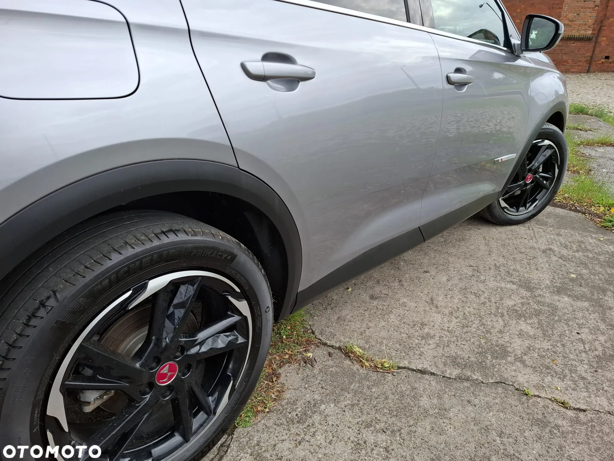 DS Automobiles DS 7 Crossback 1.6 PureTech Performance Line + - 7
