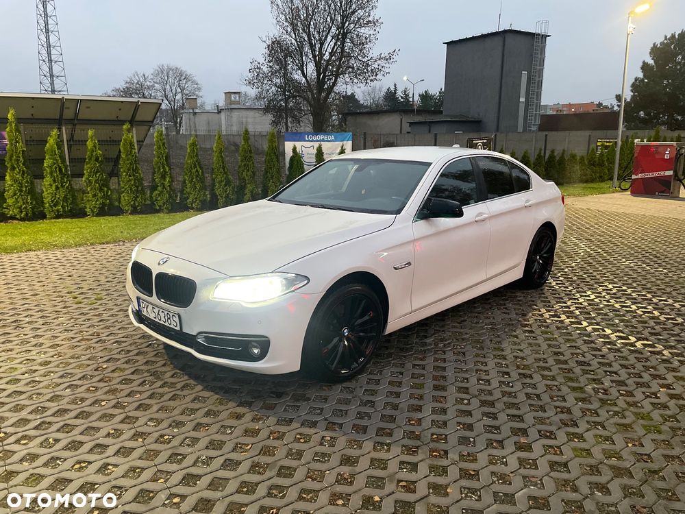BMW Seria 5 ver-520d-modern-line - 18