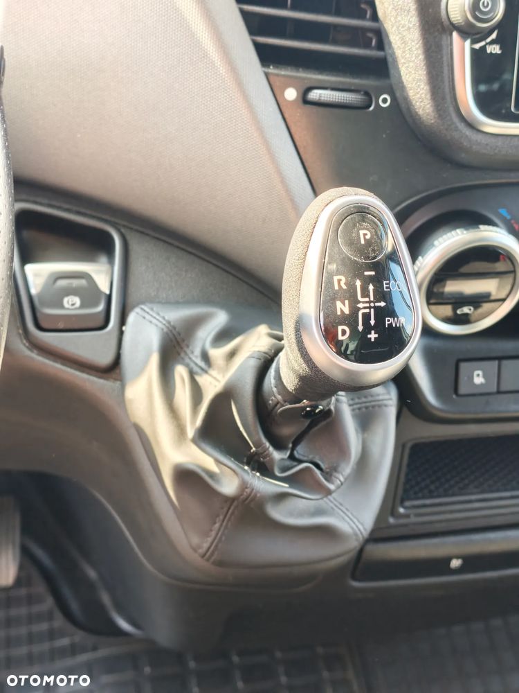Iveco DAILY FIRANA 10EP WINDA DHOLLANDIA PLANDEKA 3.0 180KM HIMATIC AUTOMAT NAWIGACJA RADAR ASYSTENT PASA SERWIS ASO BEZWYPADKOWY ZADBANY 2024 FV23% KLIMA WEBASTO 35S18 - 18