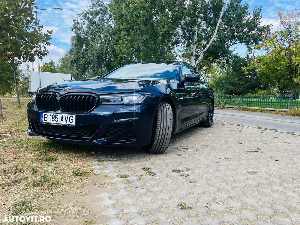 BMW Seria 5 530i xDrive AT MHEV - 13