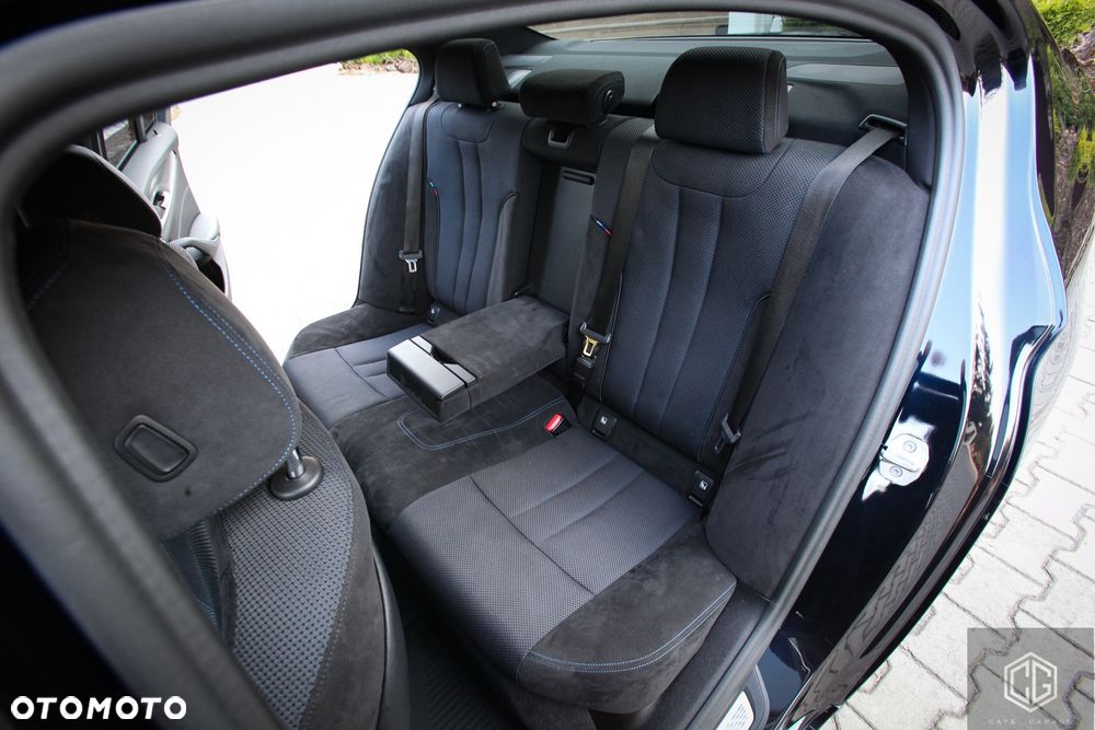 BMW Seria 5 520d xDrive M Sport sport - 31