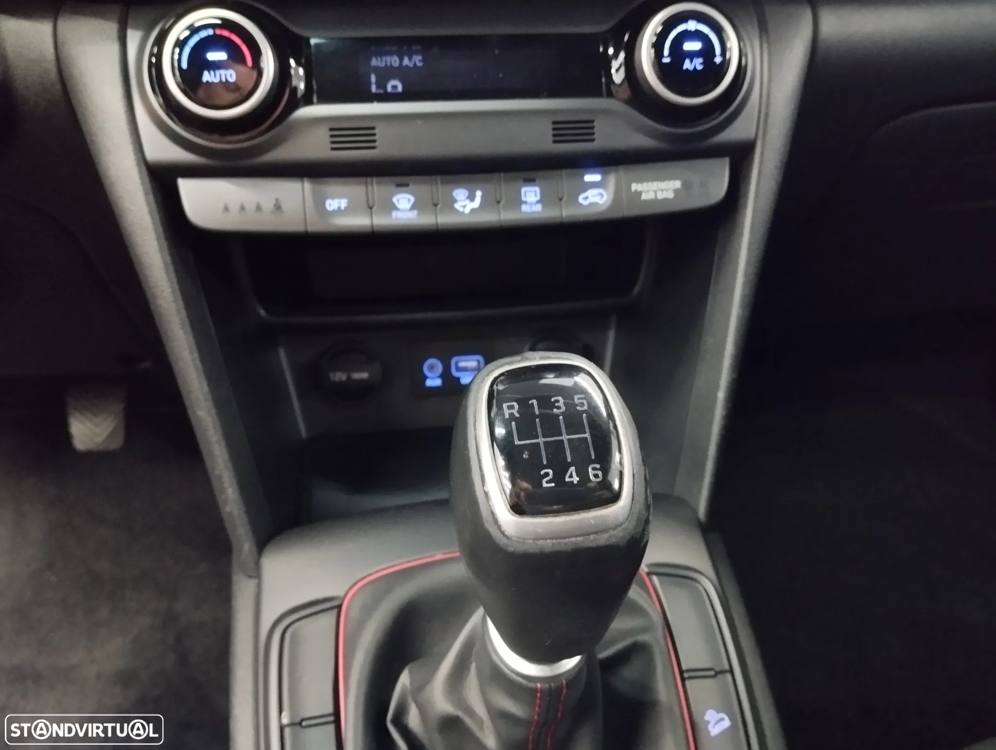 Hyundai Kauai 1.0 T-GDi Premium - 32