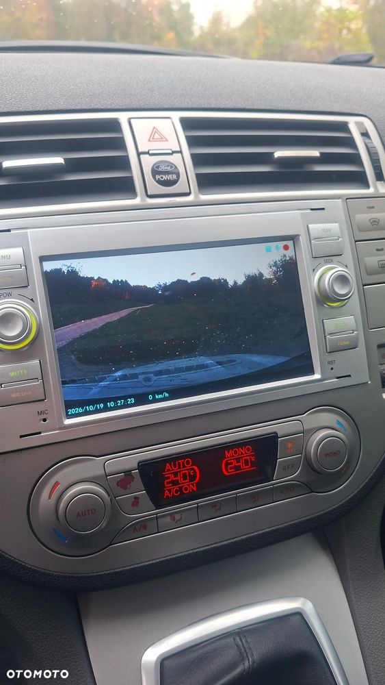 Ford Kuga - 15
