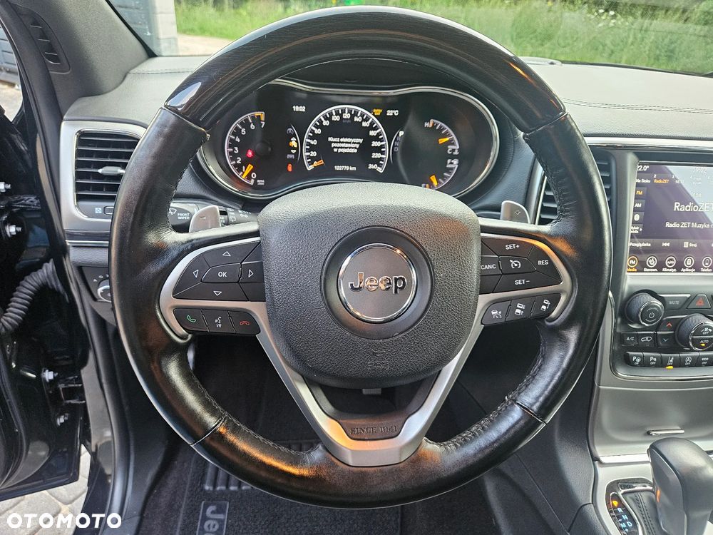 Jeep Grand Cherokee - 26
