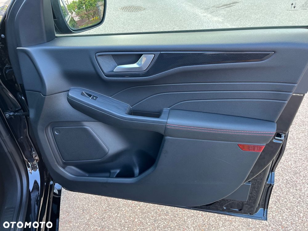 Ford Kuga 2.5 Duratec FHEV ST-LINE - 17