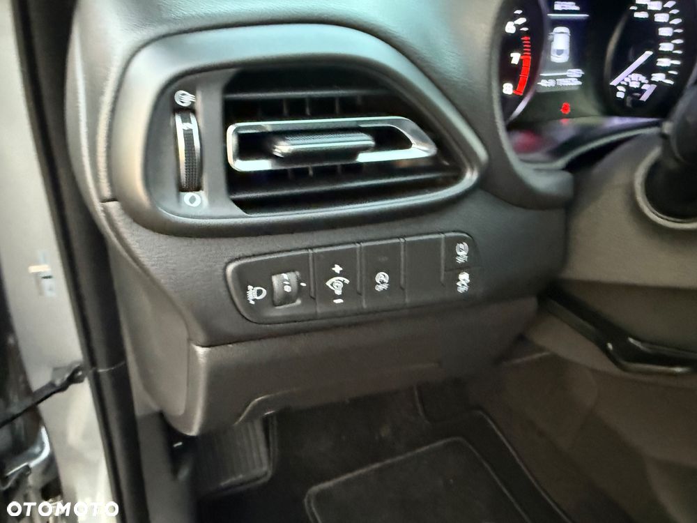 Hyundai i30 1.5 T-GDI 48V-Hybrid Advantage - 14