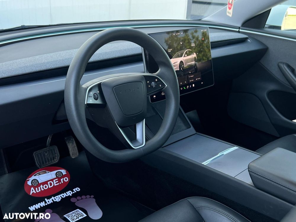 Tesla Model 3 - 14