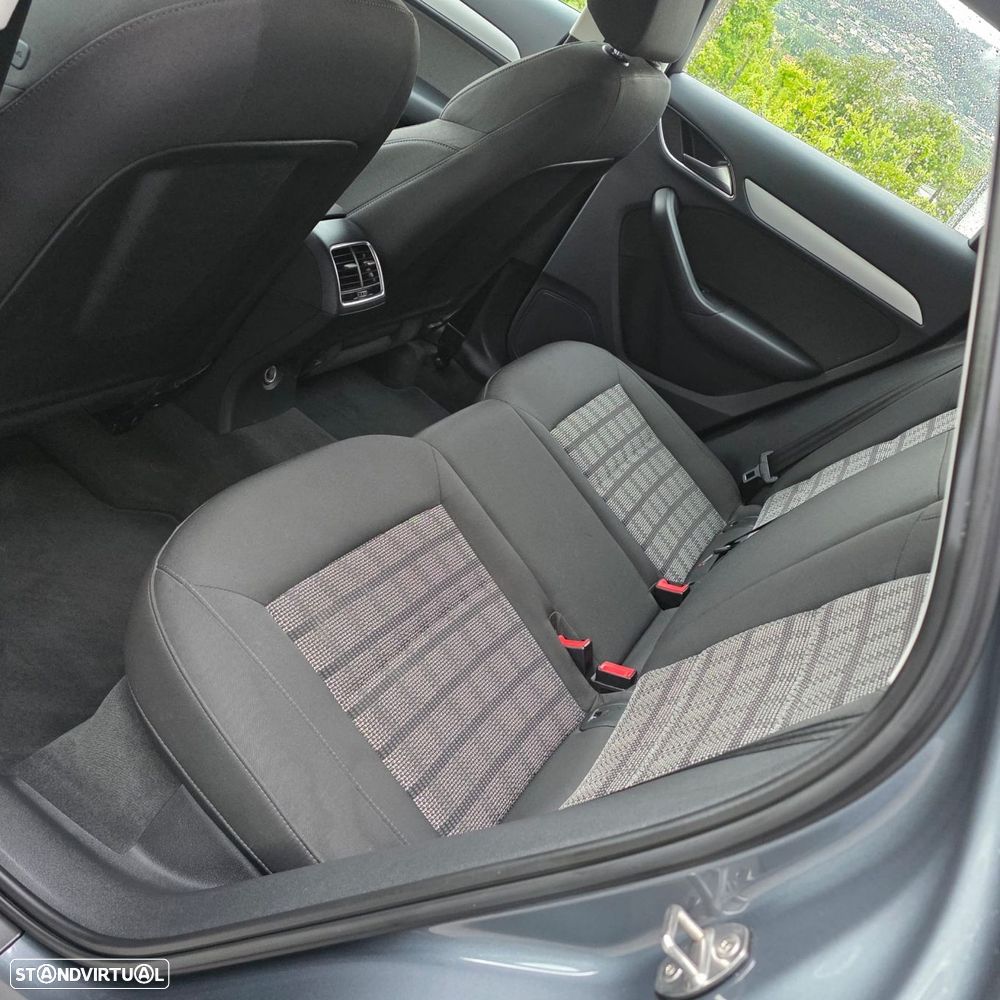 Audi Q3 2.0 TDI Sport - 33