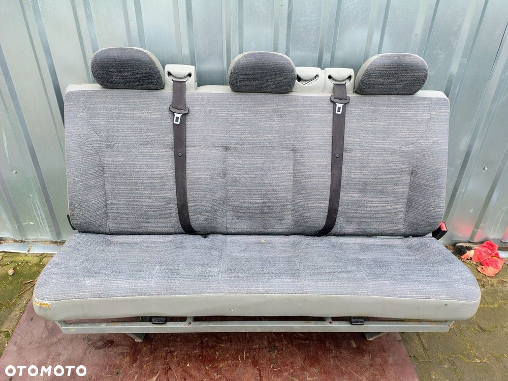 FOTEL POTRÓJNY KANAPA HOLENDERKA 3 OS. TRAFIC VIVARO PRIMASTAR 01-14 A88 - 1