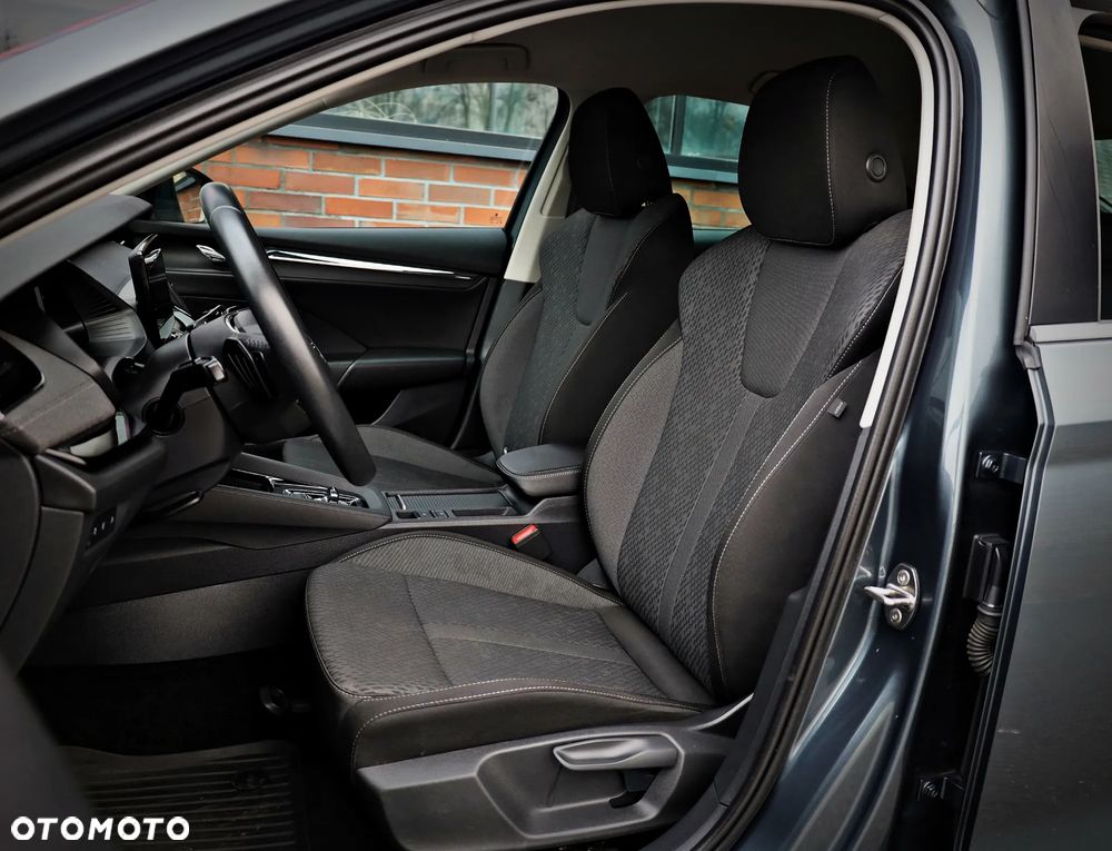 Skoda Octavia 2.0 TDI Style DSG - 22